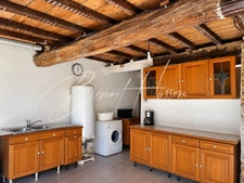Maison de ville de 130m² avec cour, garage et dépendance 