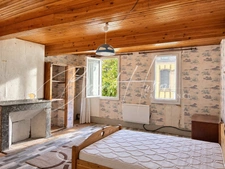 Maison de ville de 130m² avec cour, garage et dépendance 