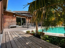 Timber frame house of 165m² on 5804m² of wooded land