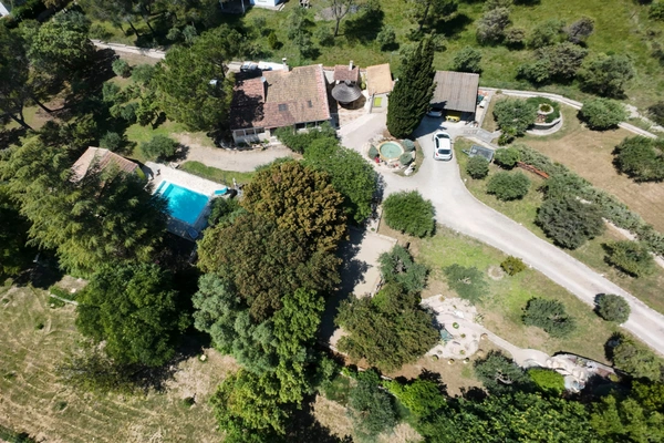 Magnifique Propriété de caractère de 10 500 m2 en Languedoc-Rousillon 