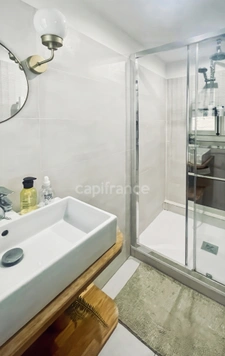 BORDEAUX SAINT-SEURIN – Splendid stone duplex of 80 m² (88 m² floor area) – 3 bedrooms / 3 shower rooms