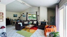 Dpt Gironde (33), à vendre PAREMPUYRE, Maison plain-pied 4 pièces de 110m² sur Jardin de 800m²