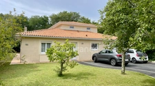 Dpt Gironde (33), à vendre SAINT-MEDARD EN JALLES, Maison 6 pièces de 170m² environ sur Jardin de 700m²