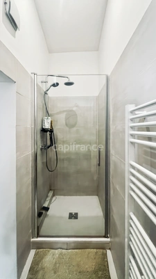 BORDEAUX SAINT-SEURIN – Splendide duplex en pierre de 80 m² (88 m² au sol) – 3 chambres / 3 salles d'eau