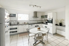 Dpt Gironde (33), à vendre SAINT-MEDARD EN JALLES, Maison 6 pièces de 170m² environ sur Jardin de 700m²