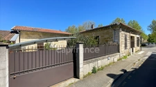Bègles : Maison familiale en pierre, 5 chambres, jardin et carport