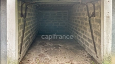 Garage (Box individuel) au calme – Rue Pierre, Bordeaux