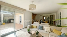 Dpt Gironde (33), à vendre SAINT-MEDARD EN JALLES, Maison 6 pièces de 170m² environ sur Jardin de 700m²