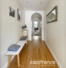RARE IN BOUSCAT: ART DECO VILLA 220M², POOL, GARAGE & PARKING