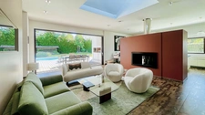 Dpt Gironde (33), à vendre LE HAILLAN, Maison d'architecte 7 pièces de 220m² sur jardin de 1860m² avec piscine