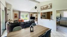 Dpt Gironde (33), à vendre PAREMPUYRE, Maison plain-pied 4 pièces de 110m² sur Jardin de 800m²