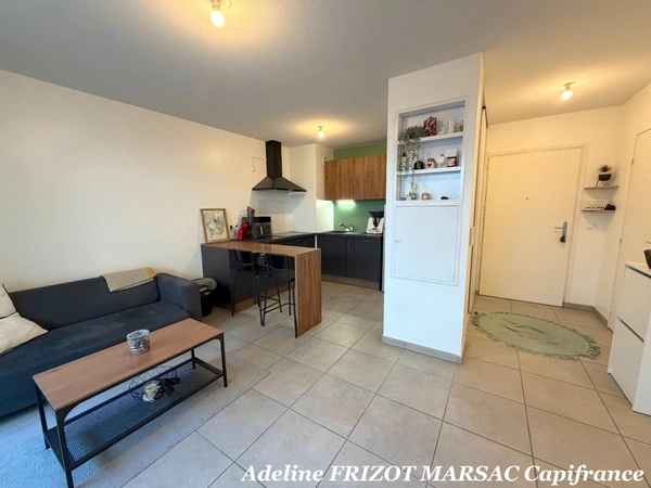 APPARTEMENT 40m2 - 1 CHAMBRE - TERRASSE - GARAGE -TRAM