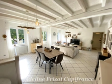 APPARTEMENT 84m2 - LUMINEUX - 3 CHAMBRES - PROCHE GARE - DPE C - CAVE