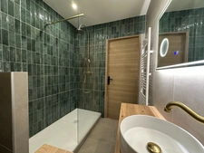 APPARTEMENT - 54m2 - 2 CHAMBRES - PARKING - 1 ETAGE - SANS VIS A VIS
