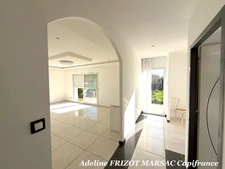 MAISON GENILAC - PLAIN PIED - 4 CHAMBRES - TERRAIN 567 - GARAGE - LUMINOSITE - CALME - ACCES LYON/SAINT ETIENNE - GARE 