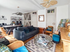 Appartement de Charme idéalement situé à Rennes rue du Docteur Francis Joly.