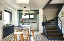 Maison avec belle rénovation, commerces à pieds !