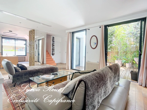 Dpt Paris (75), à vendre proche de PARIS 13EME ARRONDISSEMENT maison P6 de 143 m² - Terrain de 192 m²  