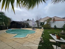 Maison de plain-pied type 3, avec piscine, Eysines, 