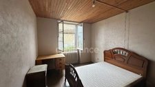 À Vendre – Maison avec Grande Dépendance et Terrain de 3 975 m² à Mortier (17) – À RÉNOVER