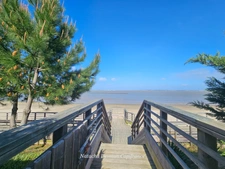 ✨ COUP DE CŒUR – CHALET RÉCENT TYPE 2  AVEC VUE EXCEPTIONNELLE & ACCÈS PRIVÉ PLAGE ✨