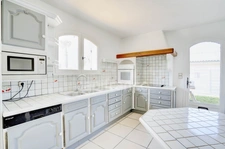 SAINT-MÉDARD-EN-JALLES – SUPERB FAMILY HOME OR EXCEPTIONAL RENTAL PROJECT – 278 m² LIVING SPACE