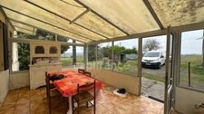 À Vendre – Maison avec Grande Dépendance et Terrain de 3 975 m² à Mortier (17) – À RÉNOVER
