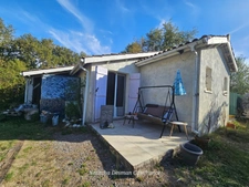 SALAUNES – ENSEMBLE IMMOBILIER DE 139 M² SUR PRÈS DE 2 HECTARES**(33)