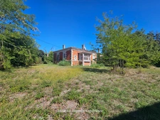 PROJET D’ENVERGURE À SOULAC-SUR-MER , Maison historique à rénover avec 36 384 m2 de foncier ,