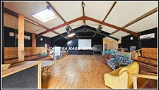 Propriété  - 500 M² habitables 26 PIECES- 12 Chambres avec vue Pyrénées à 6 minutes de Marciac – Maison, gîtes, salle Polyvalente d’événements, cabinet de praticien, Prairies et dépendance