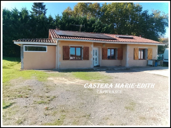 Maison PLAIN-PIED - Proche de VIC FEZENSAC  - T5 - TERRAIN DE 3070 M²