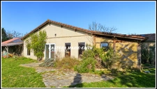 Propriété  - 500 M² habitables 26 PIECES- 12 Chambres avec vue Pyrénées à 6 minutes de Marciac – Maison, gîtes, salle Polyvalente d’événements, cabinet de praticien, Prairies et dépendance