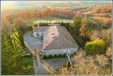 Maison à vendre 8 pièces 272 M² Proche Auch 19756 M² - Secteur recherché - Vue Pyrénées