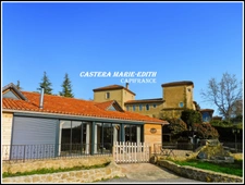 DOMAINE - HAMEAU - MANOIR AVEC TOURS + 2 MAISONS + LAC +33 pièces - MIRANDE à 7 MINUTES  (32) Opportunité unique
