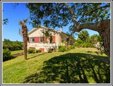 Maison 6 pièces  132 M² AVEC GARAGE - SOUS-SOL - VIC FEZENSAC VUE PYRENEES 