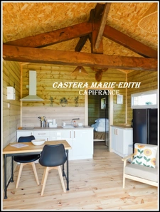 DOMAINE - HAMEAU - MANOIR AVEC TOURS + 2 MAISONS + LAC +33 pièces - MIRANDE à 7 MINUTES  (32) Opportunité unique