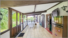 Maison MEUBLEE de PLAIN-PIED - 7 pièces +Véranda + Hangar - Proche VIC-FEZENSAC dans le GERS (32)