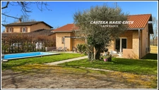 Maison PLAIN-PIED 110,23 M² - 6 pièces - 3 chambres + Mezzanine -Garage - Piscine neuve - PARCELLE 949 M² SEGOUFIELLE (32)