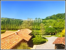 DOMAINE - HAMEAU - MANOIR AVEC TOURS + 2 MAISONS + LAC +33 pièces - MIRANDE à 7 MINUTES  (32) Opportunité unique