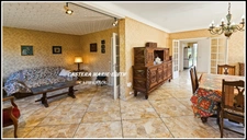 Maison à vendre 6 pièces AUCH (32) à 5 minutes du centre ville - Grand bâtiment d'exploitation.