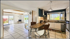 Maison T4 pièces MIRANDE (32) 110 M²-Proche centre-ville - Vue Pyrénées - Piscine au Sel - Jardin sans vis à vis- Terrain clôturé de 3000 m²-Garage
