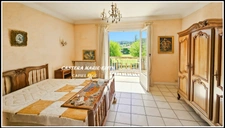 Maison à vendre 6 pièces AUCH (32) à 5 minutes du centre ville - Grand bâtiment d'exploitation.