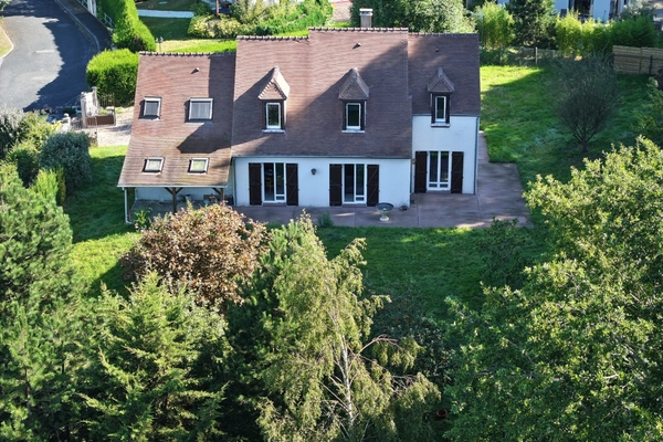 Dpt Yvelines (78), à vendre Millemont, propriété 6 pièces de 185 m² - Terrain de 2507,00 m² 