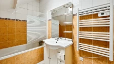 Dpt Yvelines (78), à vendre GUERVILLE appartement Triplex T2 de 51,97 m²