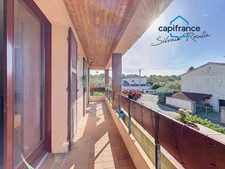 Maison avec 2 espaces de vie, piscine et garage – Pierrelatte centre