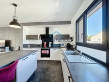 Single-Story 4-Bedroom House for Sale – 107 m² – PIERRELATTE