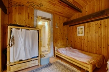 Maison T5 135 m2 avec piscine, terrain arboré et dépendance – environnement lavande et nature – Malataverne