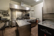 Bar restaurant à vendre Licence IV avec logement et terrasse – Lalevade d’Ardèche