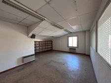 Local/bureau à vendre 300 m2 PIERRELATTE (26)