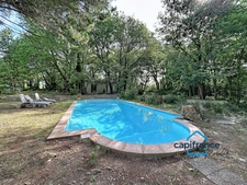 Maison T5 135 m2 avec piscine, terrain arboré et dépendance – environnement lavande et nature – Malataverne